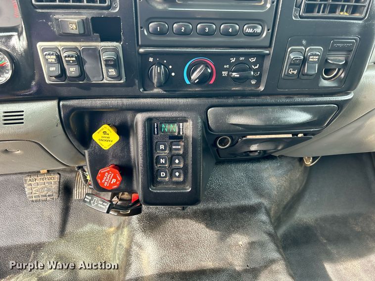 image for item KH9638 2010 Ford F750 Super Duty XL  Crew Cab utility / service truck