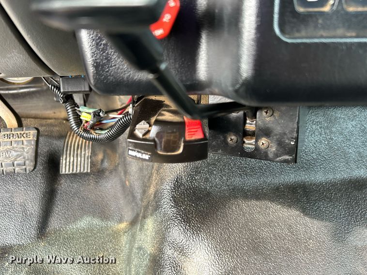 image for item KH9638 2010 Ford F750 Super Duty XL  Crew Cab utility / service truck