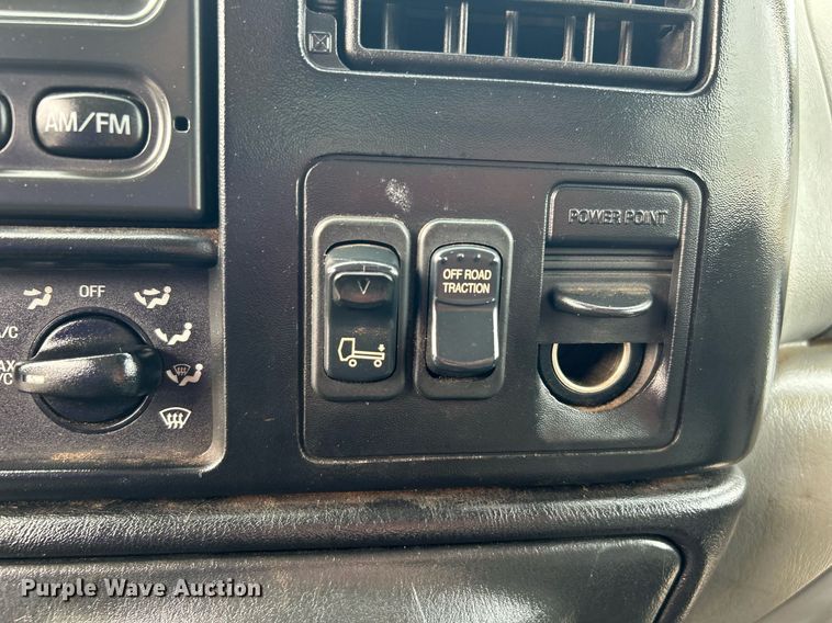 image for item KH9638 2010 Ford F750 Super Duty XL  Crew Cab utility / service truck