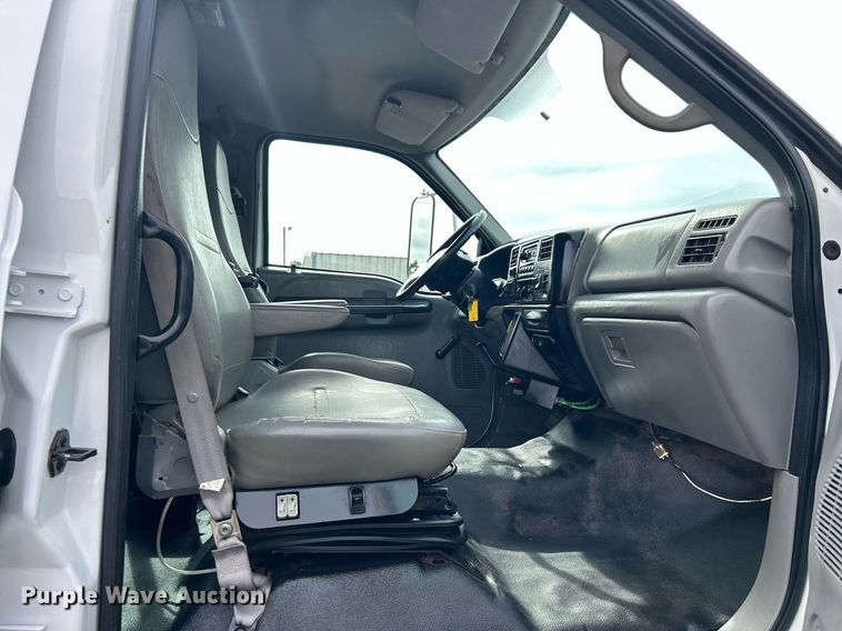 image for item KH9638 2010 Ford F750 Super Duty XL  Crew Cab utility / service truck