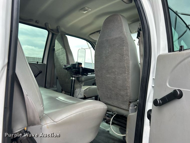 image for item KH9638 2010 Ford F750 Super Duty XL  Crew Cab utility / service truck