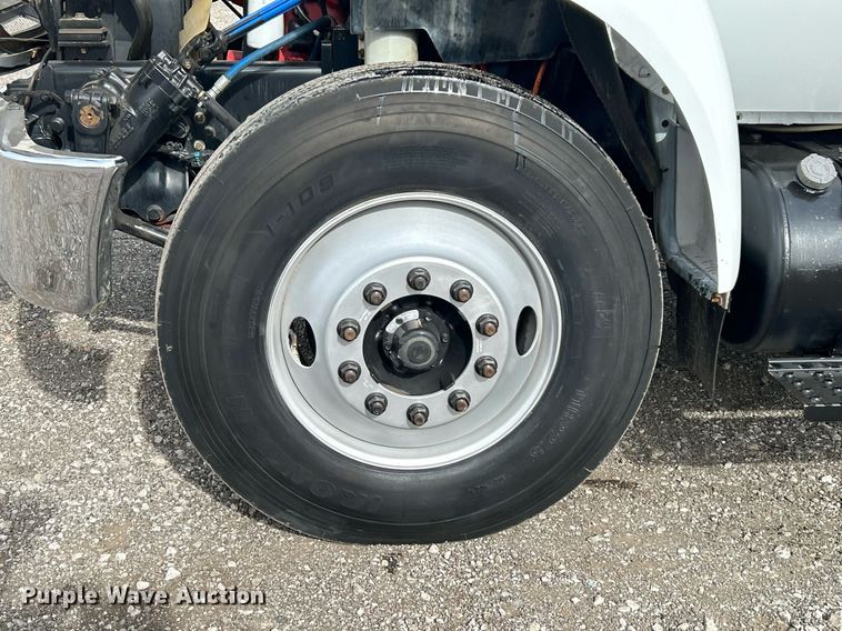 image for item KH9638 2010 Ford F750 Super Duty XL  Crew Cab utility / service truck