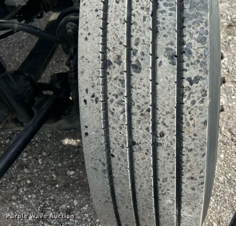 image for item KH9638 2010 Ford F750 Super Duty XL  Crew Cab utility / service truck