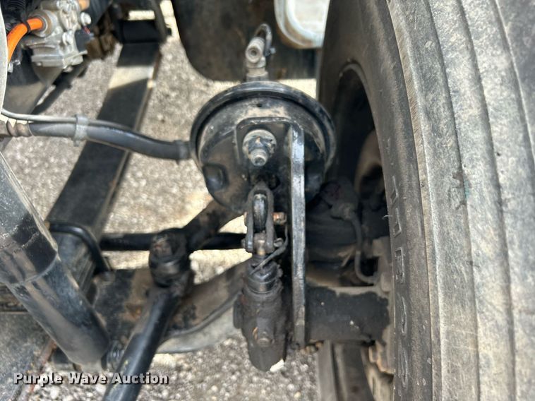 image for item KH9638 2010 Ford F750 Super Duty XL  Crew Cab utility / service truck