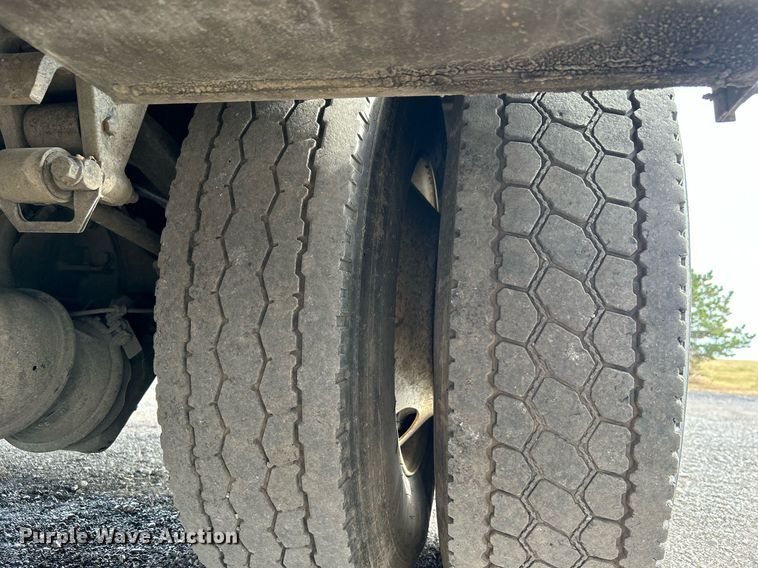 image for item KH9638 2010 Ford F750 Super Duty XL  Crew Cab utility / service truck