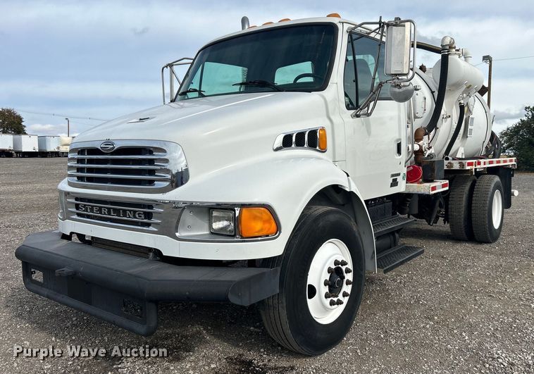image for item KH9639 2005 Sterling Acterra  vacuum truck