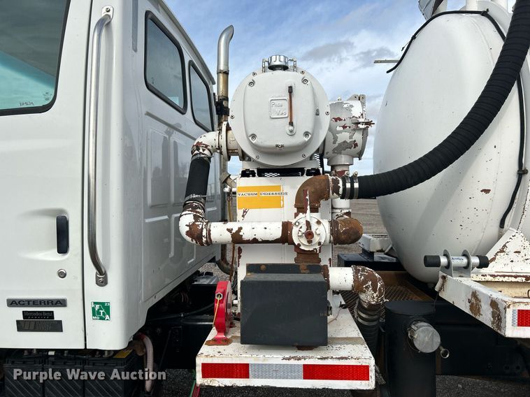 image for item KH9639 2005 Sterling Acterra  vacuum truck