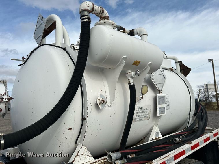 image for item KH9639 2005 Sterling Acterra  vacuum truck