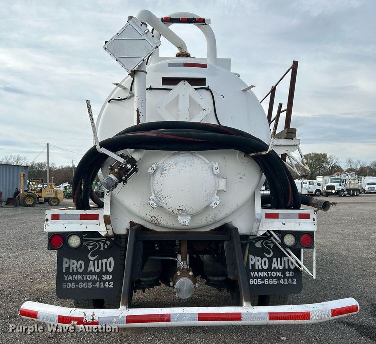 image for item KH9639 2005 Sterling Acterra  vacuum truck