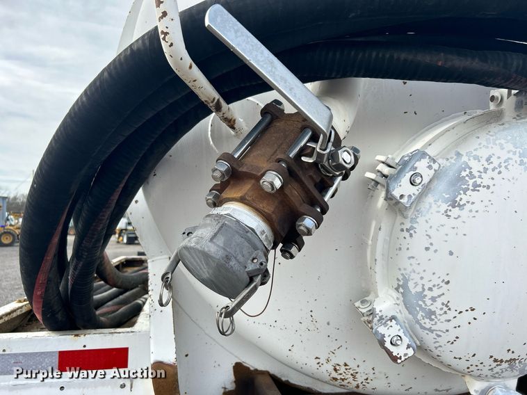 image for item KH9639 2005 Sterling Acterra  vacuum truck