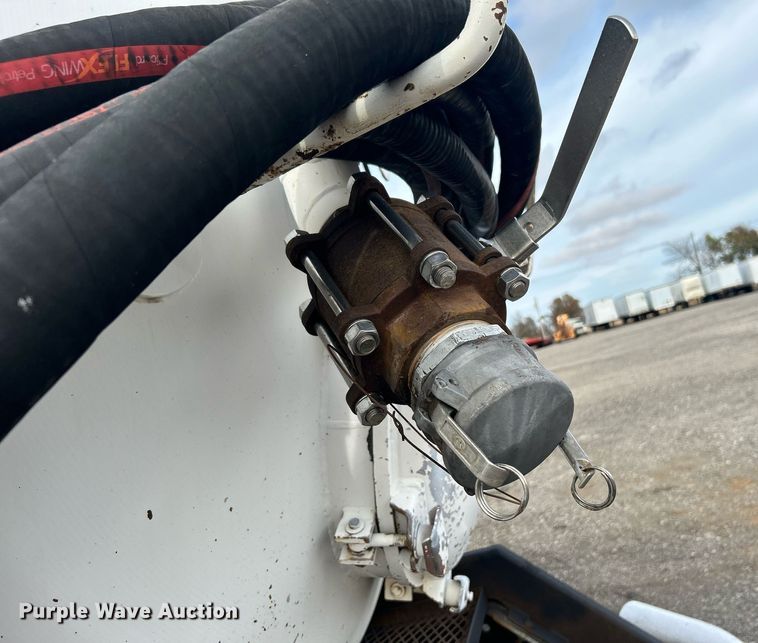 image for item KH9639 2005 Sterling Acterra  vacuum truck