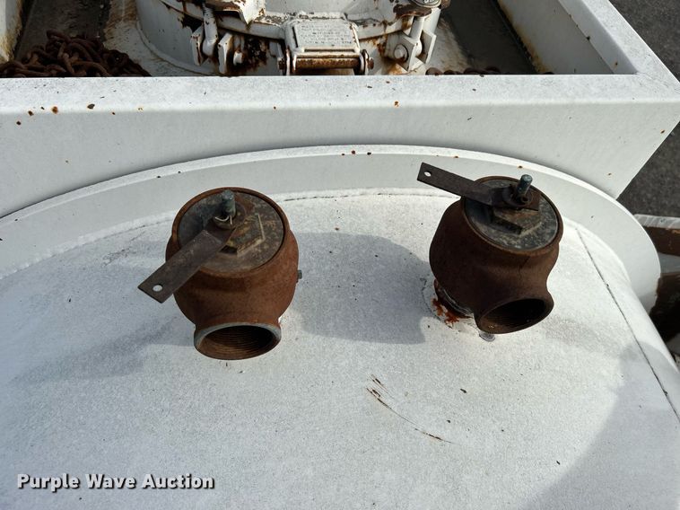 image for item KH9639 2005 Sterling Acterra  vacuum truck