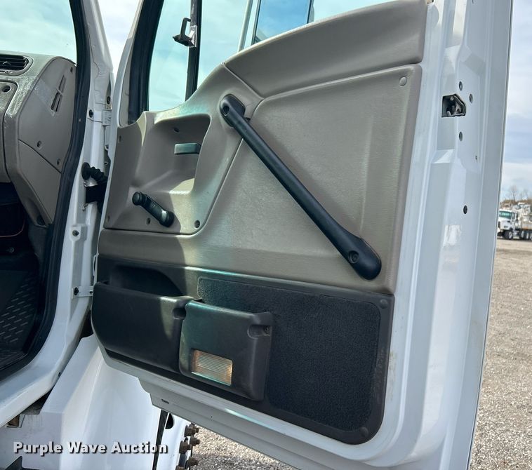 image for item KH9639 2005 Sterling Acterra  vacuum truck