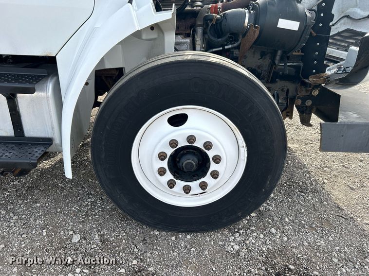 image for item KH9639 2005 Sterling Acterra  vacuum truck