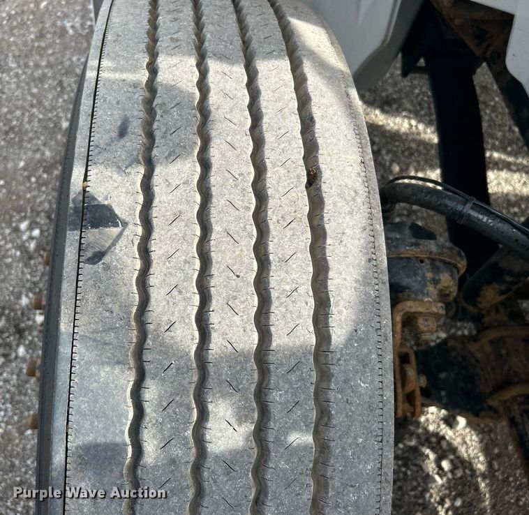 image for item KH9639 2005 Sterling Acterra  vacuum truck