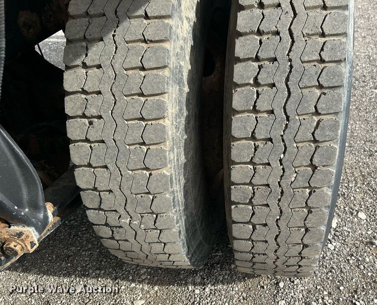 image for item KH9639 2005 Sterling Acterra  vacuum truck