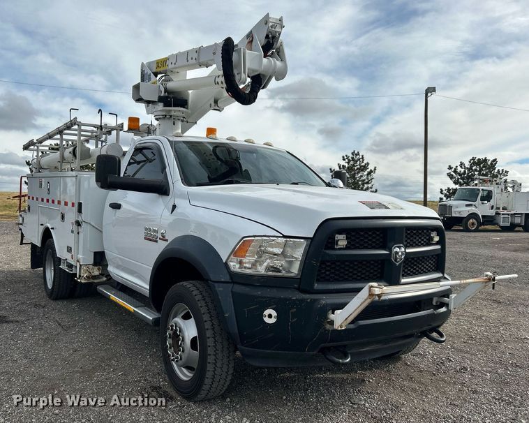 image for item KH9640 2015 Dodge Ram 5500HD  bucket truck