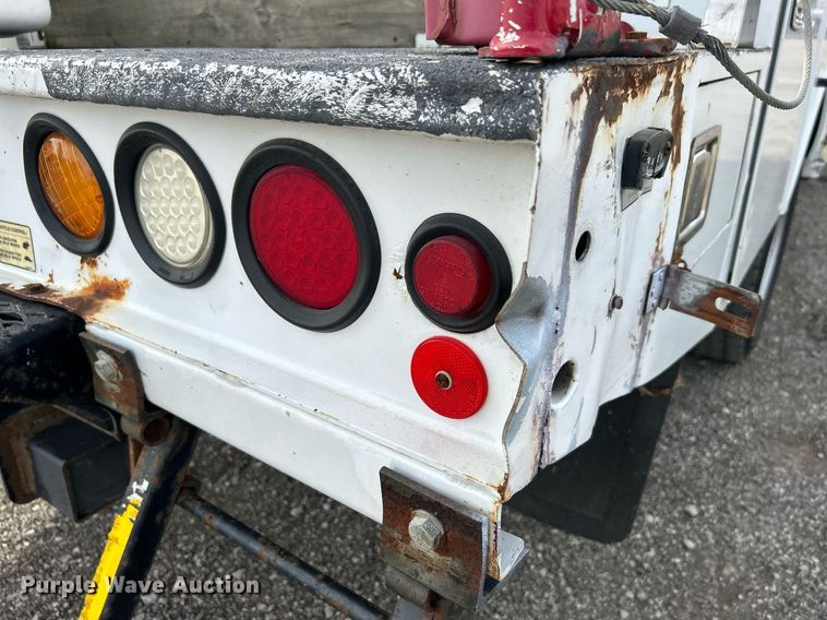 image for item KH9640 2015 Dodge Ram 5500HD  bucket truck