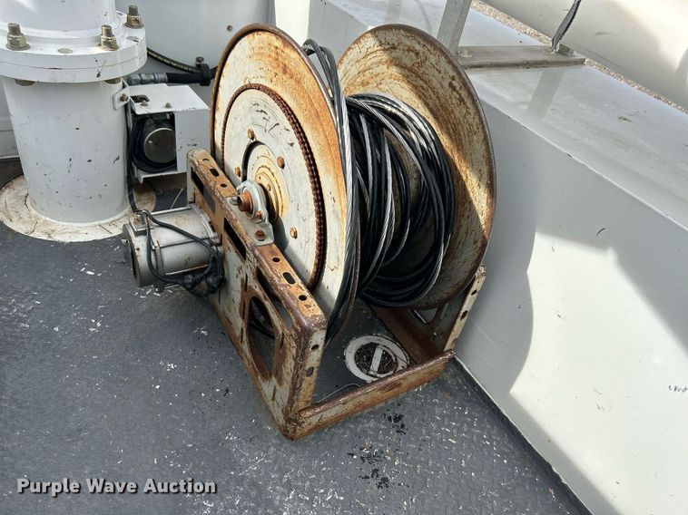 image for item KH9640 2015 Dodge Ram 5500HD  bucket truck