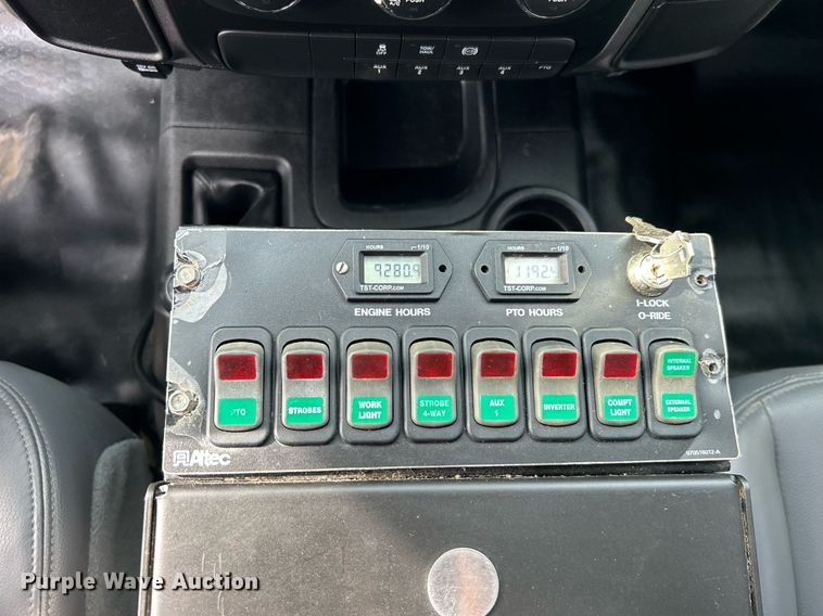 image for item KH9640 2015 Dodge Ram 5500HD  bucket truck