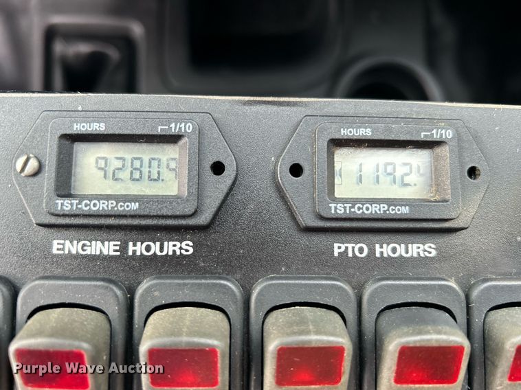 image for item KH9640 2015 Dodge Ram 5500HD  bucket truck