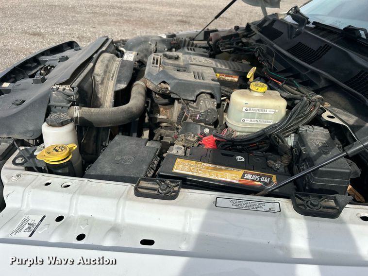 image for item KH9640 2015 Dodge Ram 5500HD  bucket truck