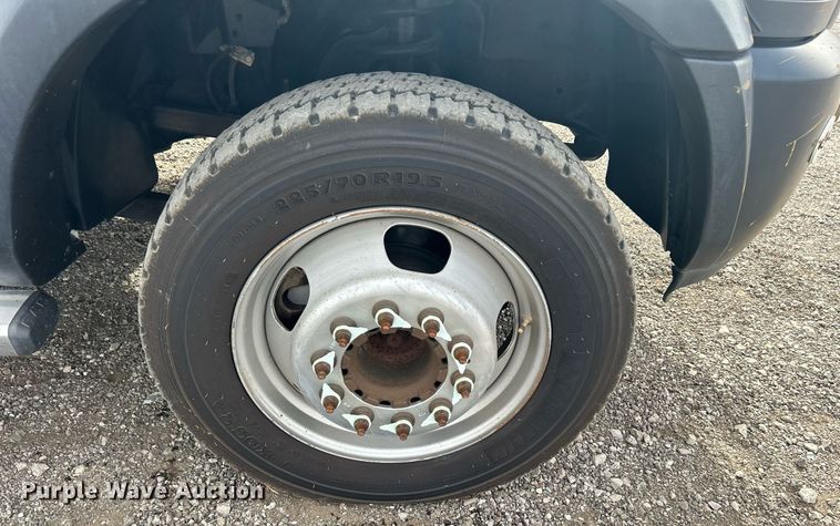 image for item KH9640 2015 Dodge Ram 5500HD  bucket truck