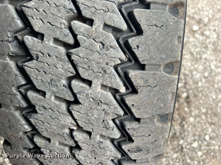 image for item KH9640 2015 Dodge Ram 5500HD  bucket truck