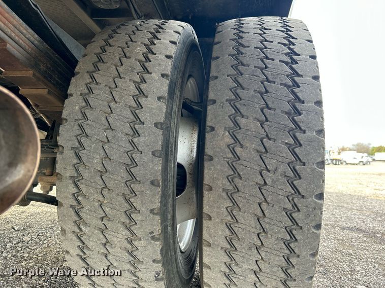 image for item KH9640 2015 Dodge Ram 5500HD  bucket truck