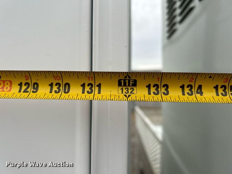 image for item KH9647 2003 International 4400  utility / service truck