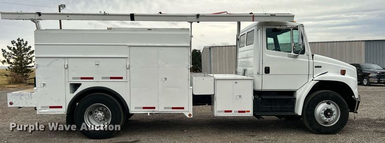 image for item KH9648 2003 Freightliner FL70  utility / service truck
