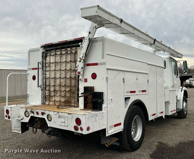 image for item KH9648 2003 Freightliner FL70  utility / service truck