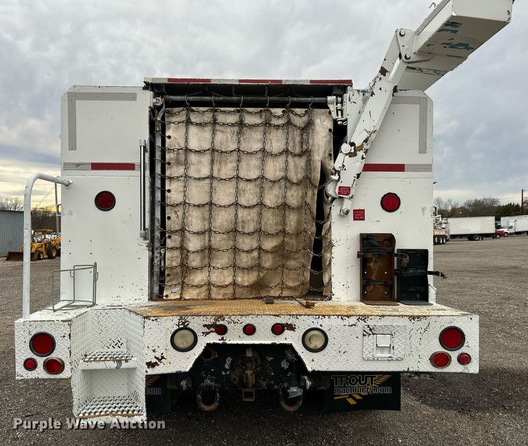 image for item KH9648 2003 Freightliner FL70  utility / service truck