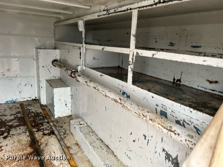 image for item KH9648 2003 Freightliner FL70  utility / service truck