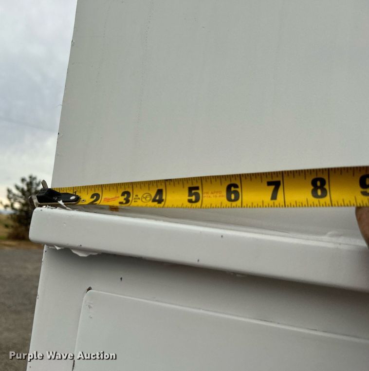 image for item KH9648 2003 Freightliner FL70  utility / service truck