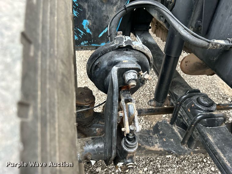 image for item KH9648 2003 Freightliner FL70  utility / service truck