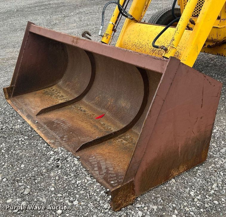 image for item KH9650 Ford 420  backhoe