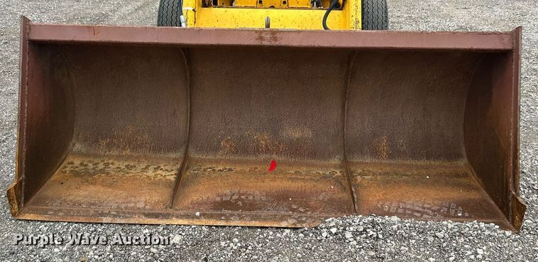 image for item KH9650 Ford 420  backhoe