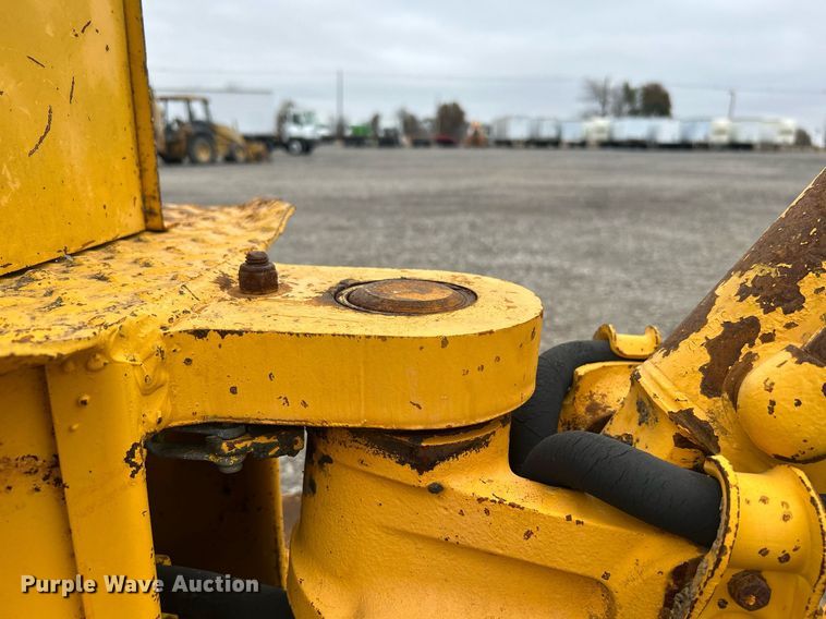 image for item KH9650 Ford 420  backhoe