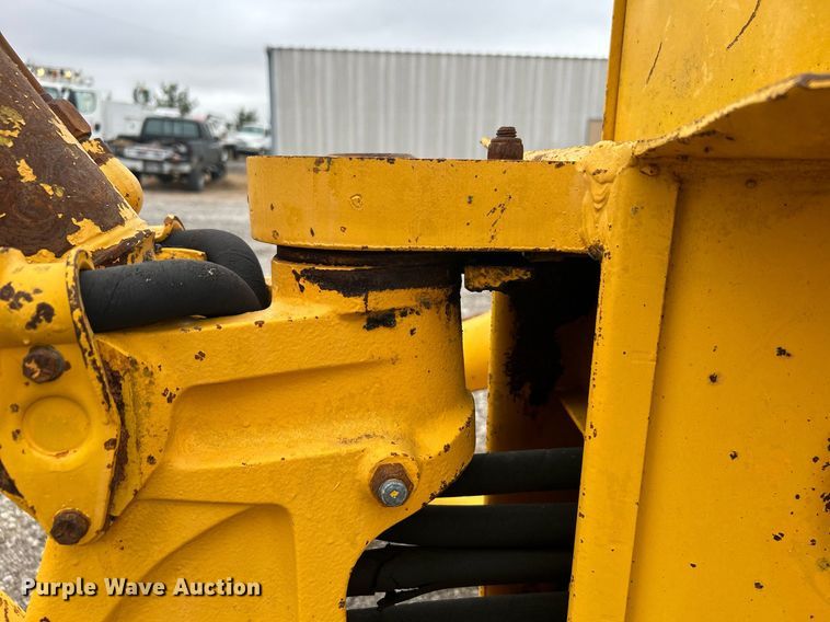 image for item KH9650 Ford 420  backhoe