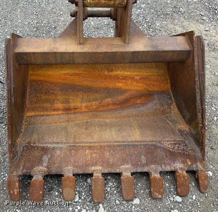 image for item KH9650 Ford 420  backhoe