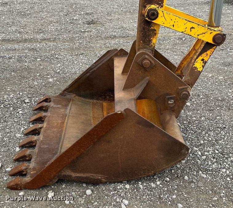 image for item KH9650 Ford 420  backhoe