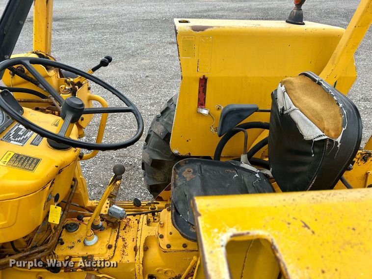 image for item KH9650 Ford 420  backhoe