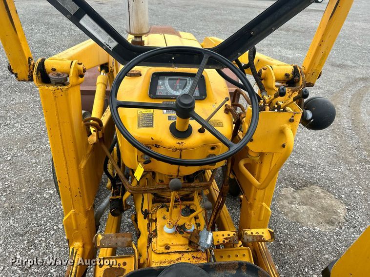 image for item KH9650 Ford 420  backhoe