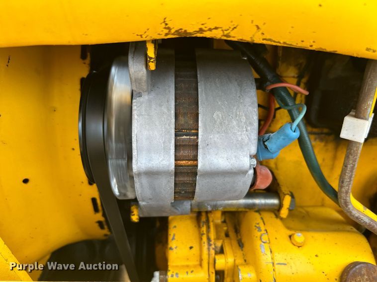 image for item KH9650 Ford 420  backhoe