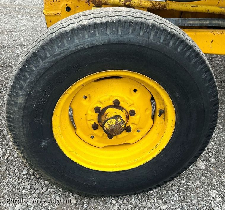 image for item KH9650 Ford 420  backhoe