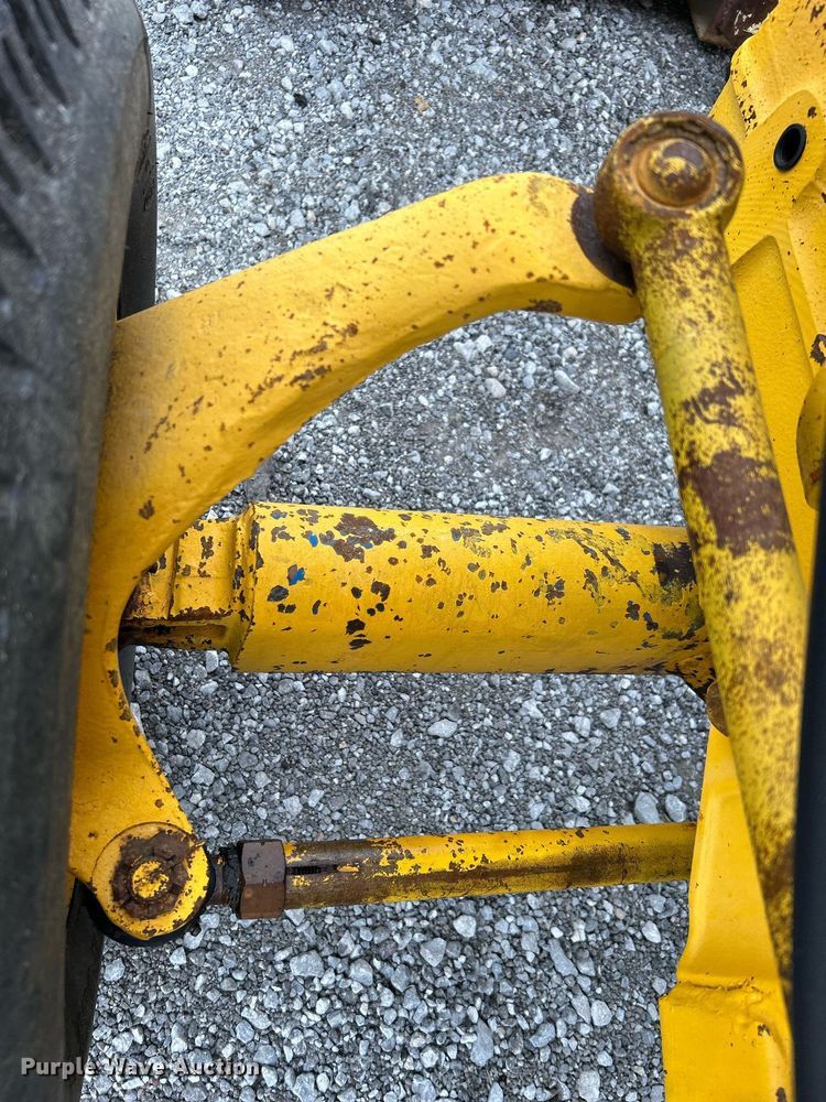 image for item KH9650 Ford 420  backhoe