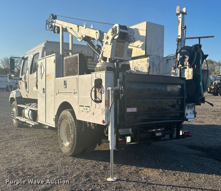 image for item KH9660 2013 Freightliner 108SD  utility / service truck