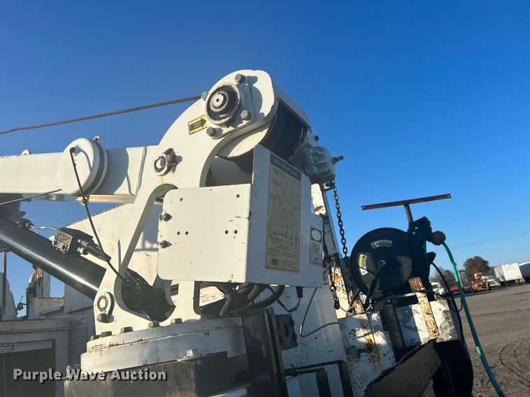 image for item KH9660 2013 Freightliner 108SD  utility / service truck