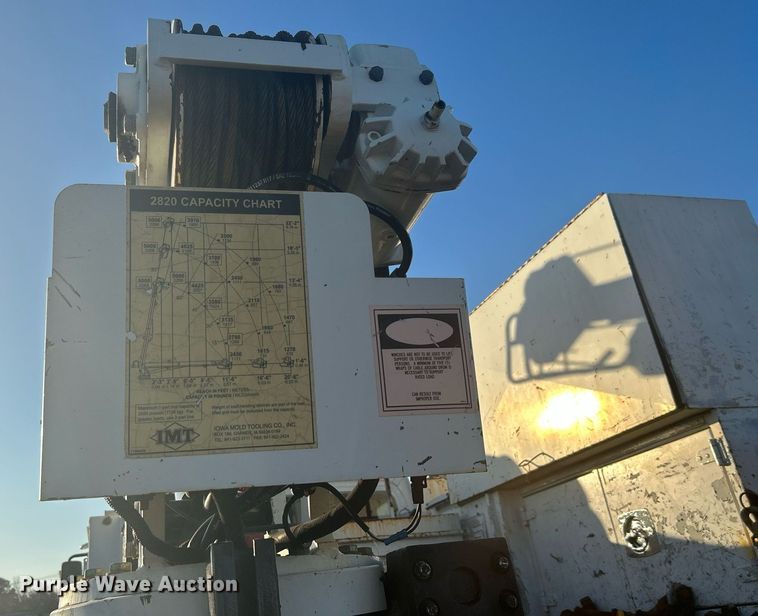 image for item KH9660 2013 Freightliner 108SD  utility / service truck